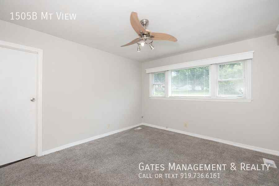 1505 Mountain View Ct Apt B - Photo 3 of 19