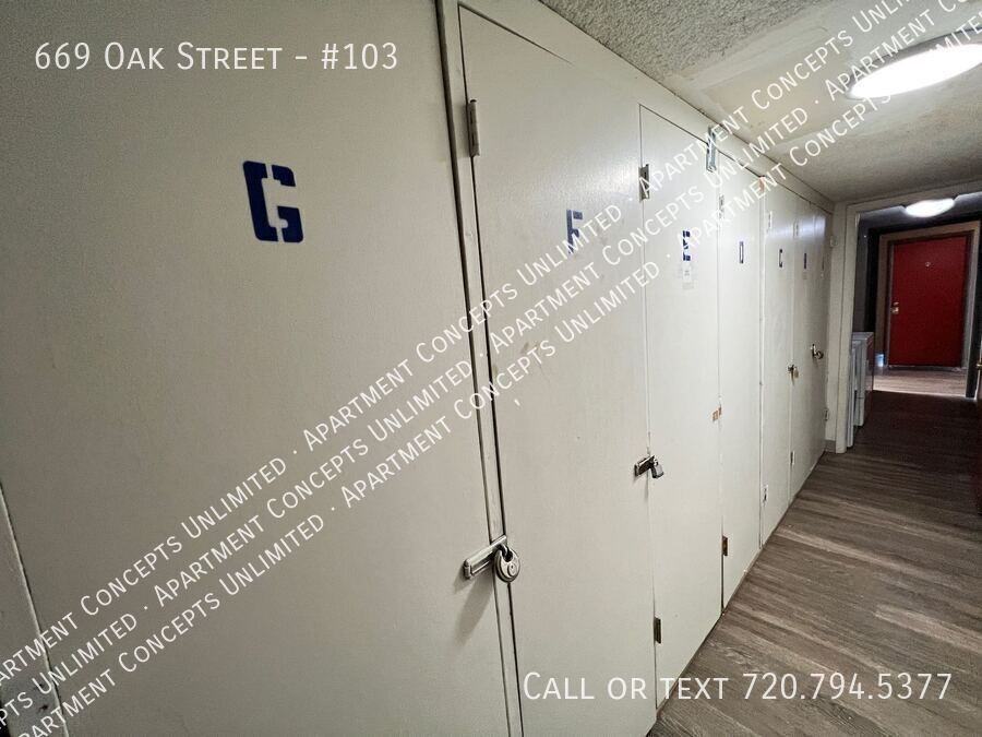 669 Oak St #103 - Photo 3 of 21