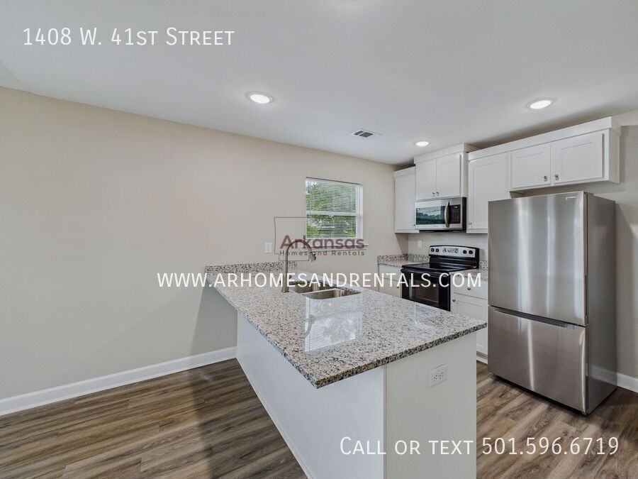 1408 W 41st St - Photo 4 of 13