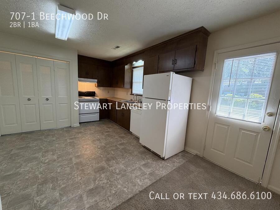 707 Beechwood Dr Apt 1 - Photo 5 of 20