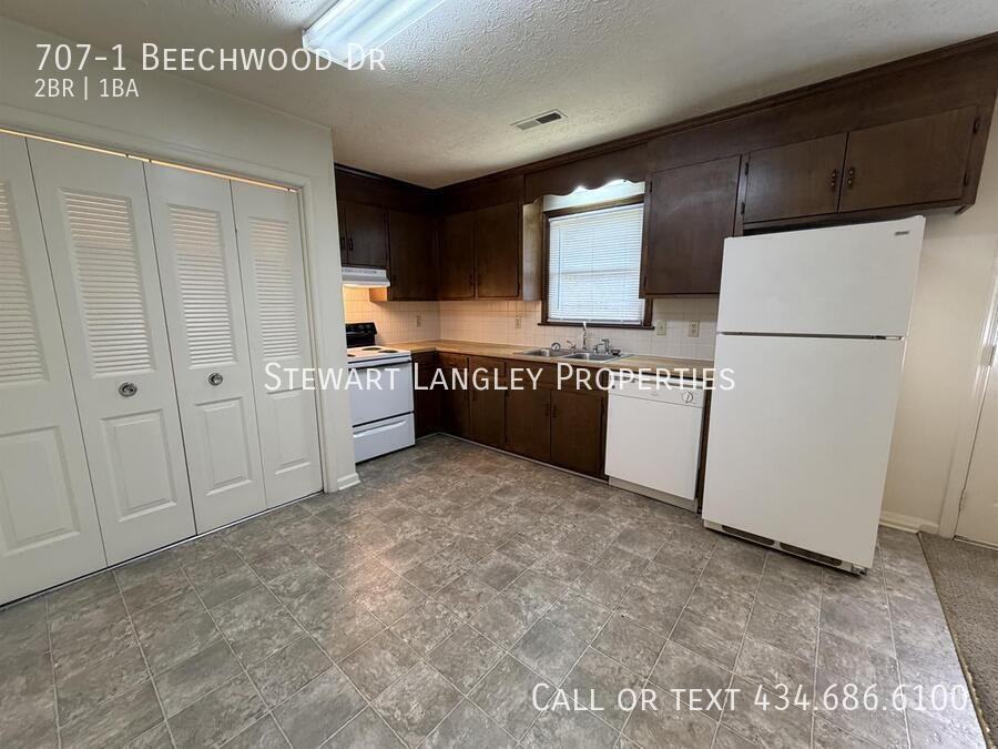707 Beechwood Dr Apt 1 - Photo 6 of 20