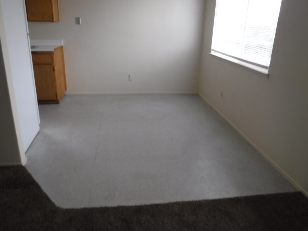 1348 Hobart Drive - Photo 3 of 7