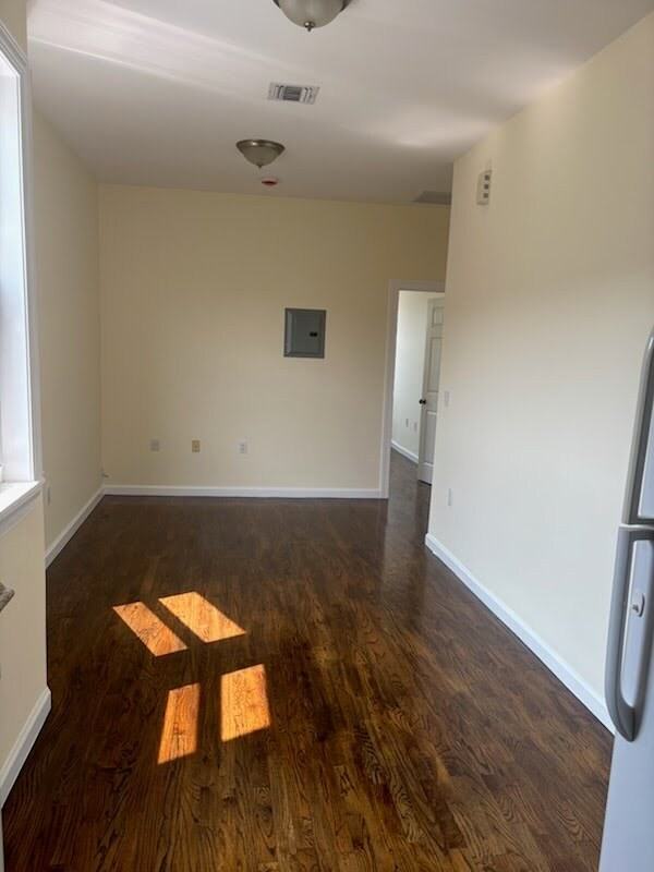 42 Hawkins Street - Photo 6 of 8