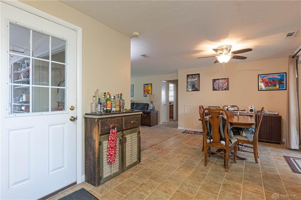 407 Heather Street - Photo 5 of 19