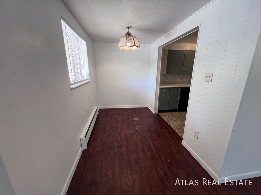 831 E San Miguel St - Photo 3 of 11