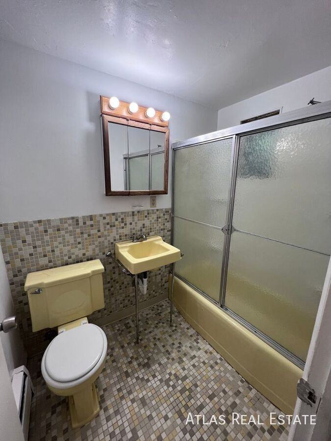 831 E San Miguel St - Photo 7 of 11