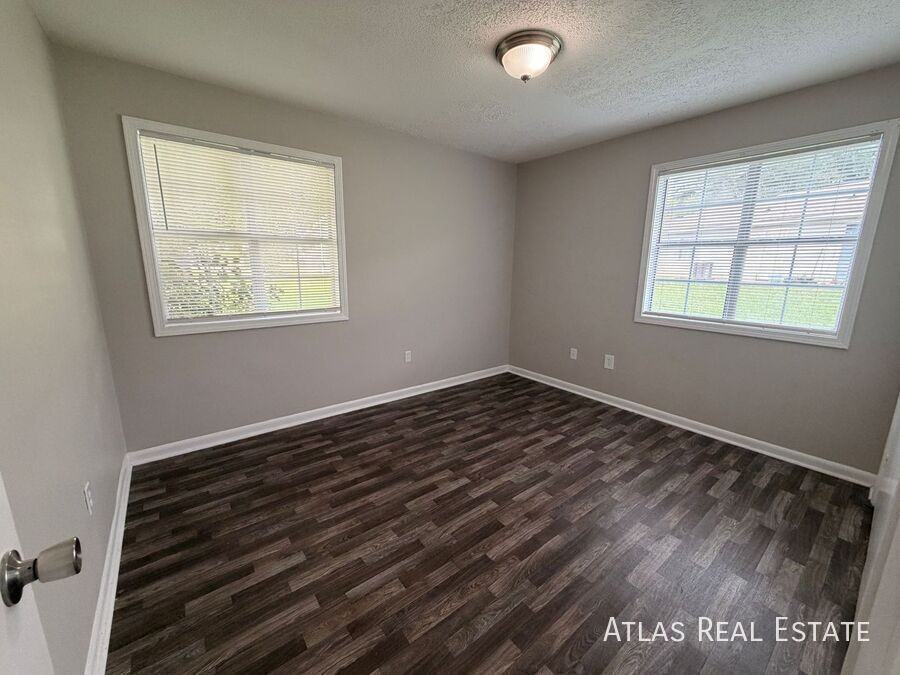 156 Elkview Ct - Photo 7 of 15