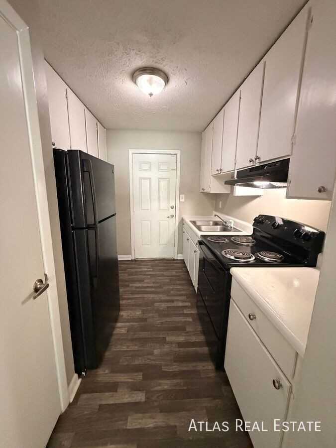 165 Amethyst Dr - Photo 2 of 16