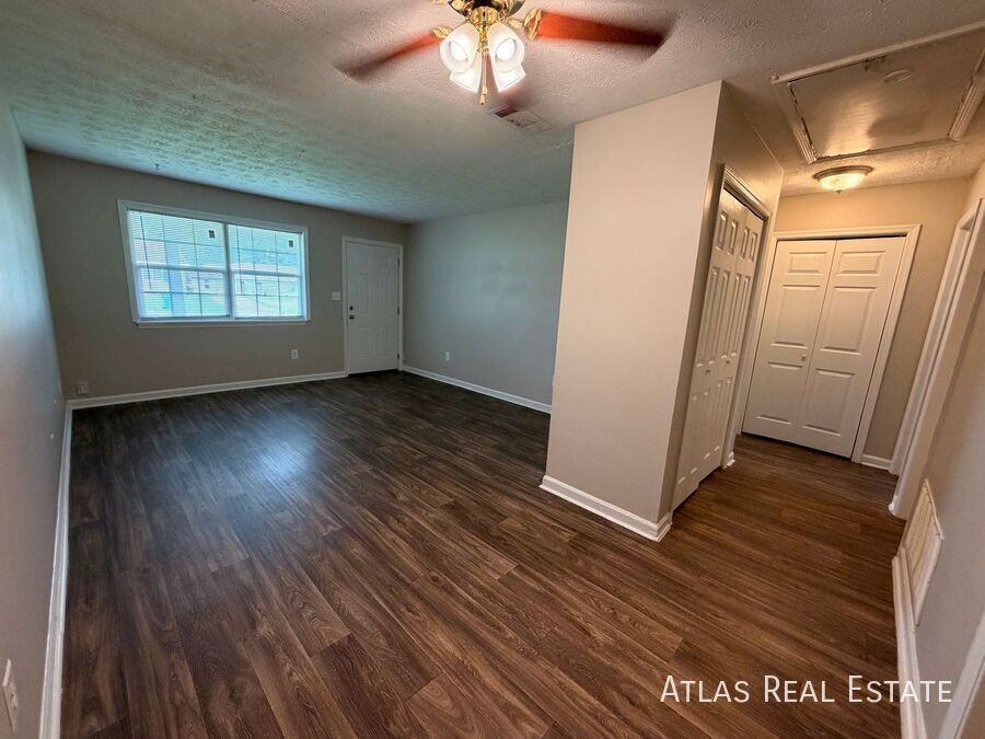 221 Garnet Ridge Dr - Photo 3 of 18