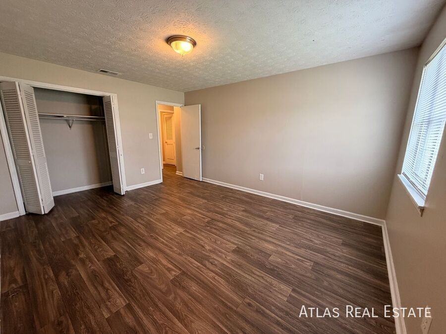 270 Amethyst Dr - Photo 5 of 18