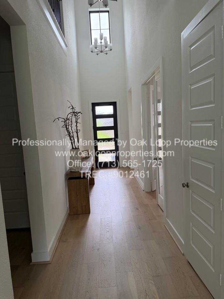 10614 Kingston Spring Dr - Photo 4 of 22