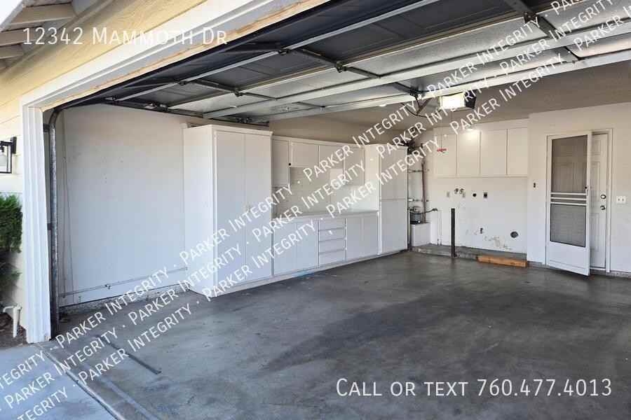 12342 Mammoth Dr - Photo 3 of 32