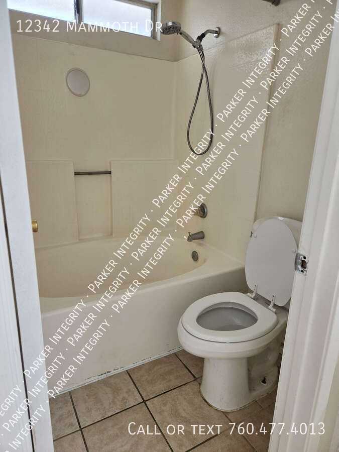 12342 Mammoth Dr - Photo 7 of 32