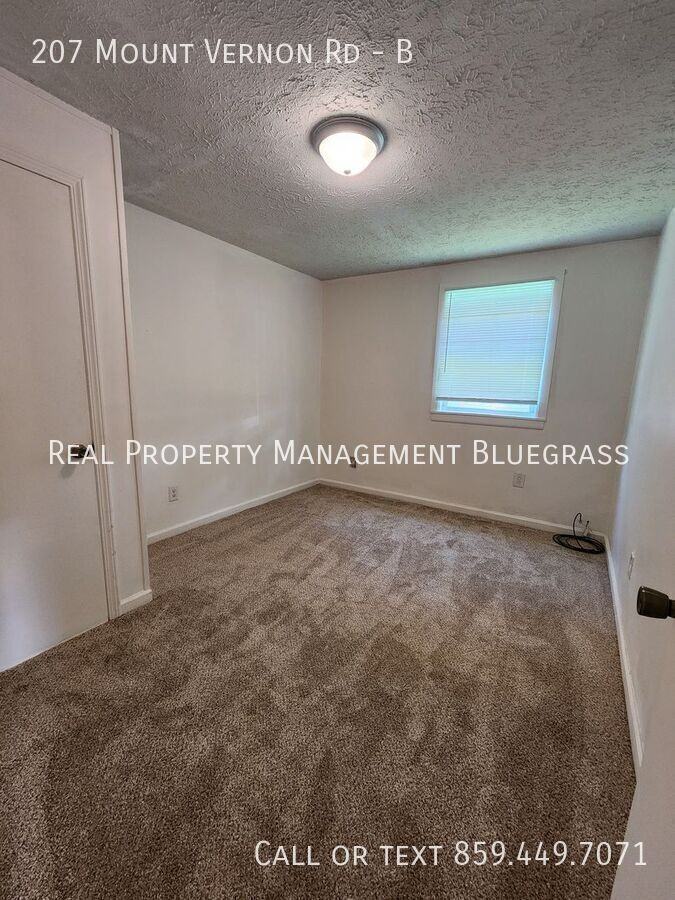 207 Mount Vernon Rd #B - Photo 4 of 12