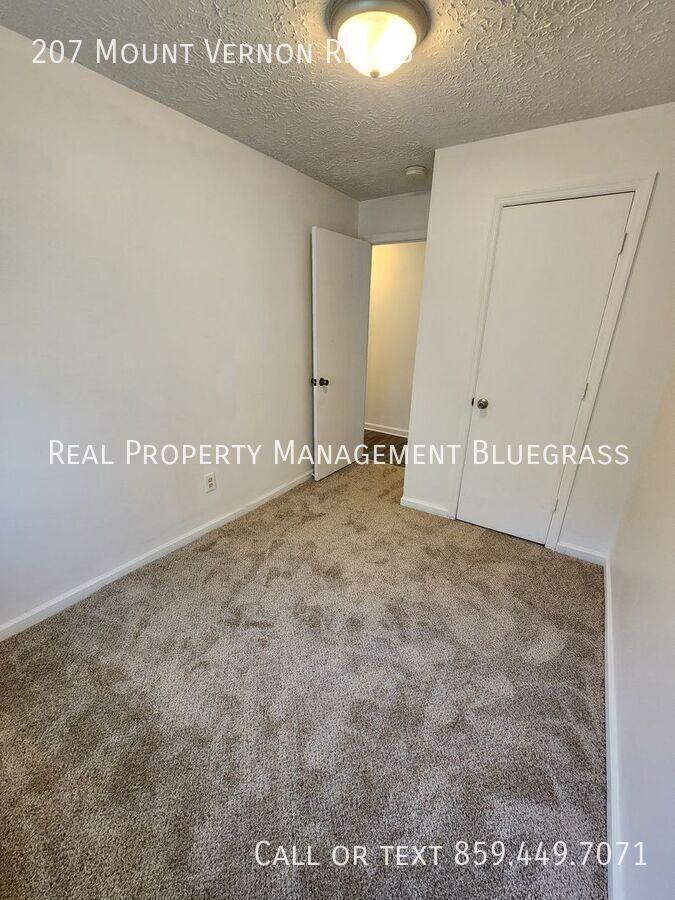 207 Mount Vernon Rd #B - Photo 5 of 12
