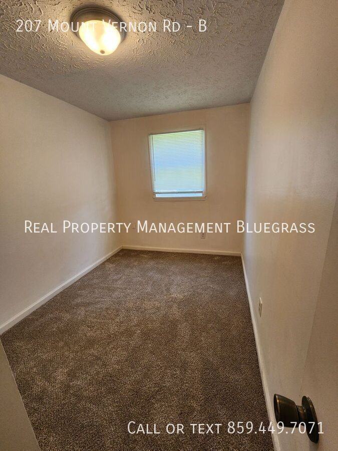 207 Mount Vernon Rd #B - Photo 6 of 12