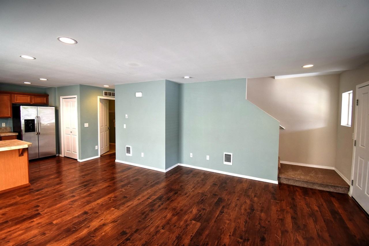 8724 Stockholm Ln Ne #1 - Photo 6 of 24