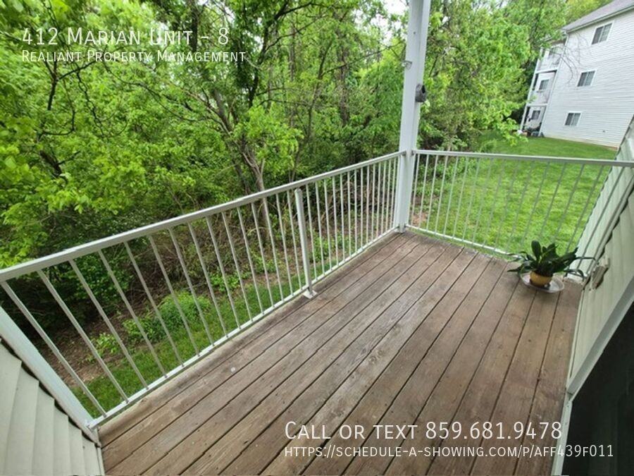 412 Marian Unit #8 - Photo 2 of 14