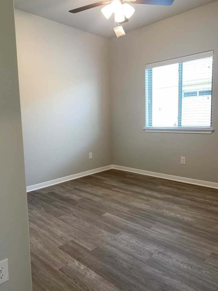 1345 Aurora Grove Bnd #1 - Photo 6 of 19