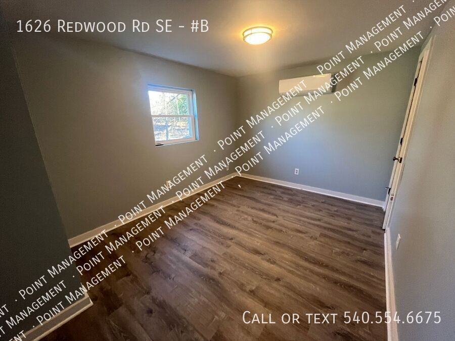 1626 Redwood Rd Se #B - Photo 2 of 7