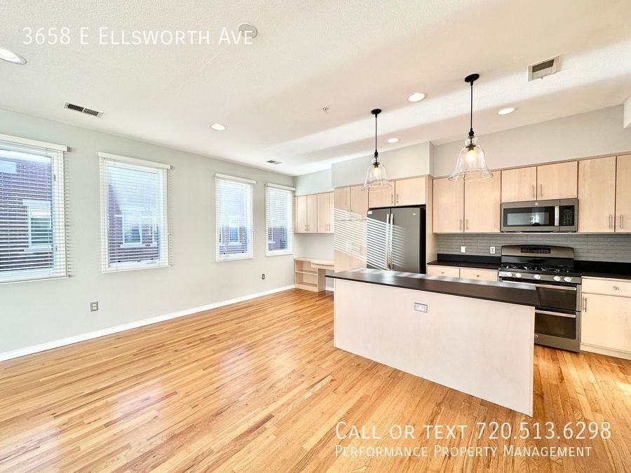 3658 E Ellsworth Ave - Photo 5 of 33