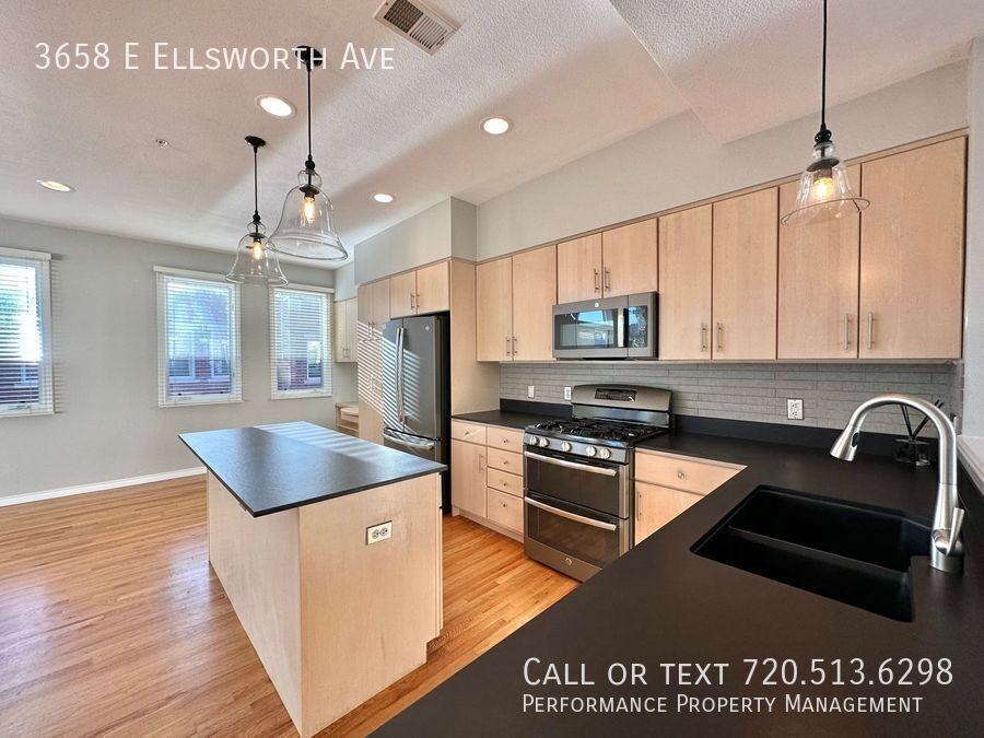 3658 E Ellsworth Ave - Photo 6 of 33