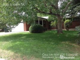 featured image of 7085 S Uinta St