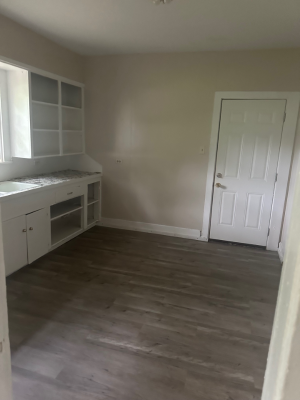 2025 Lafayette Cir - Photo 2 of 8