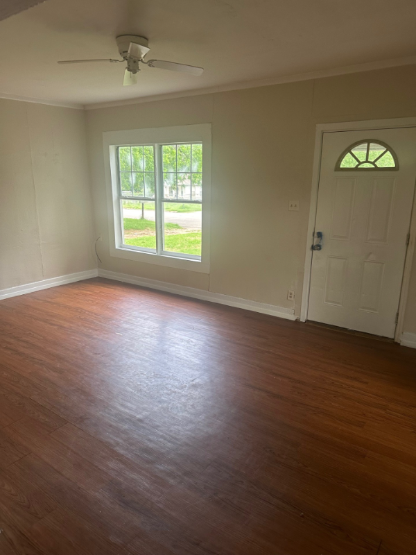 2025 Lafayette Cir - Photo 3 of 8