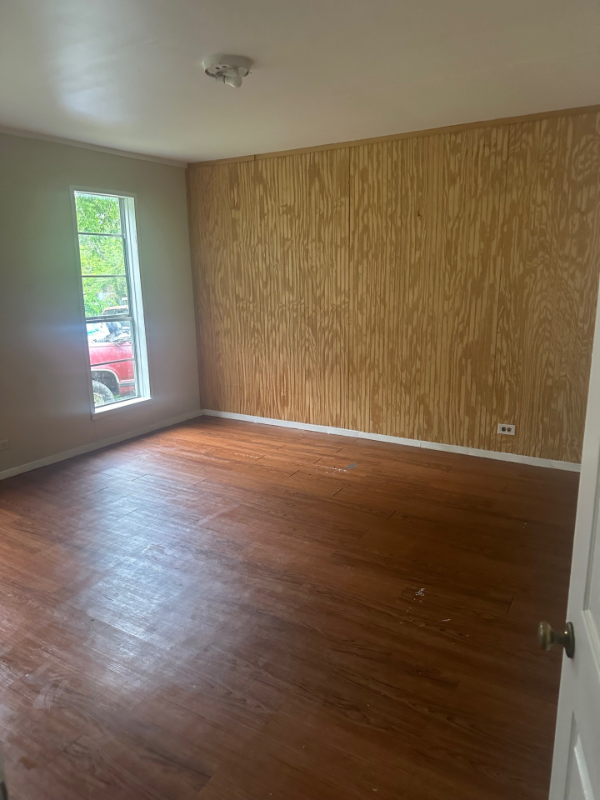 2025 Lafayette Cir - Photo 6 of 8