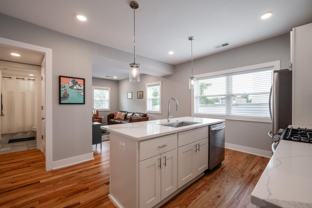 714 11th St Ne #302 - Photo 1 of 1