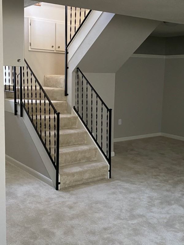 236 Bishop St - Photo 4 of 9