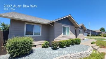 featured image of 2002 Aunt Bea Way
