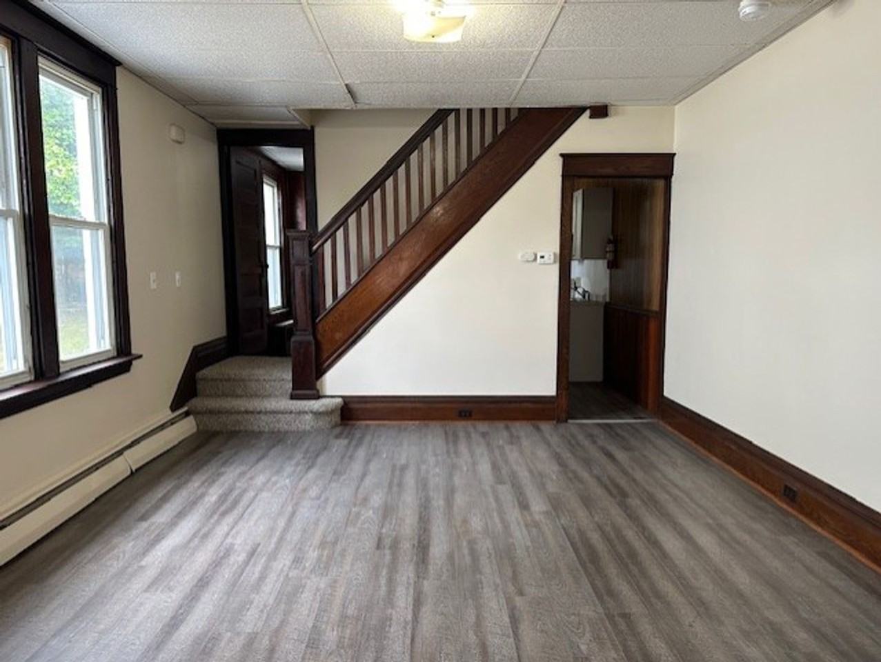 154 Conestoga St - Photo 2 of 15