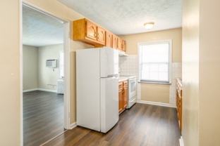 527 Corona Ave #A - Photo 1 of 1