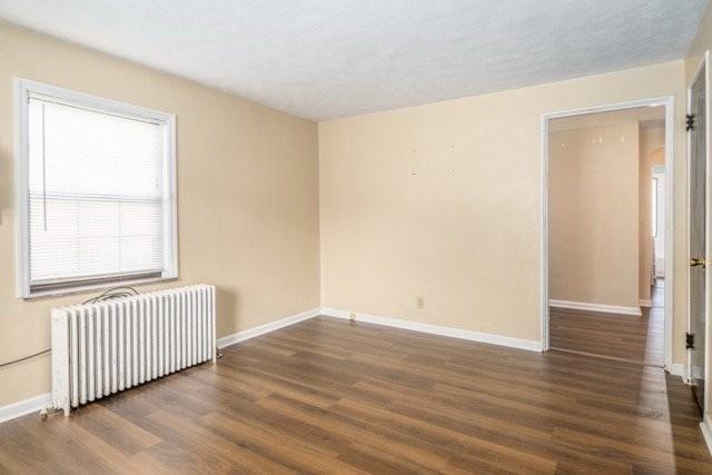 527 Corona Ave #A - Photo 3 of 17