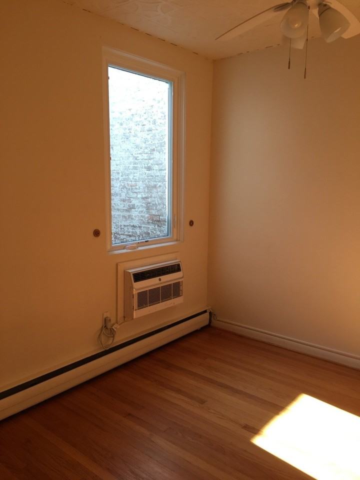 933 Saint Paul St #B5 - Photo 2 of 12