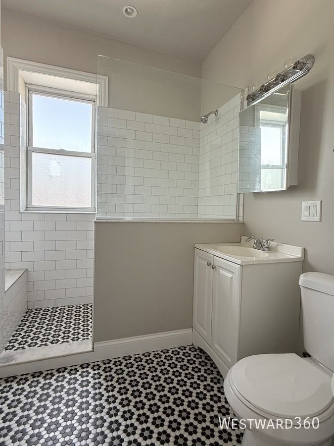 3732 N Wayne Ave #3 - Photo 6 of 10