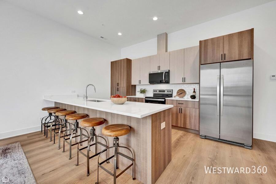1626 W Hastings St #100 - Photo 4 of 18