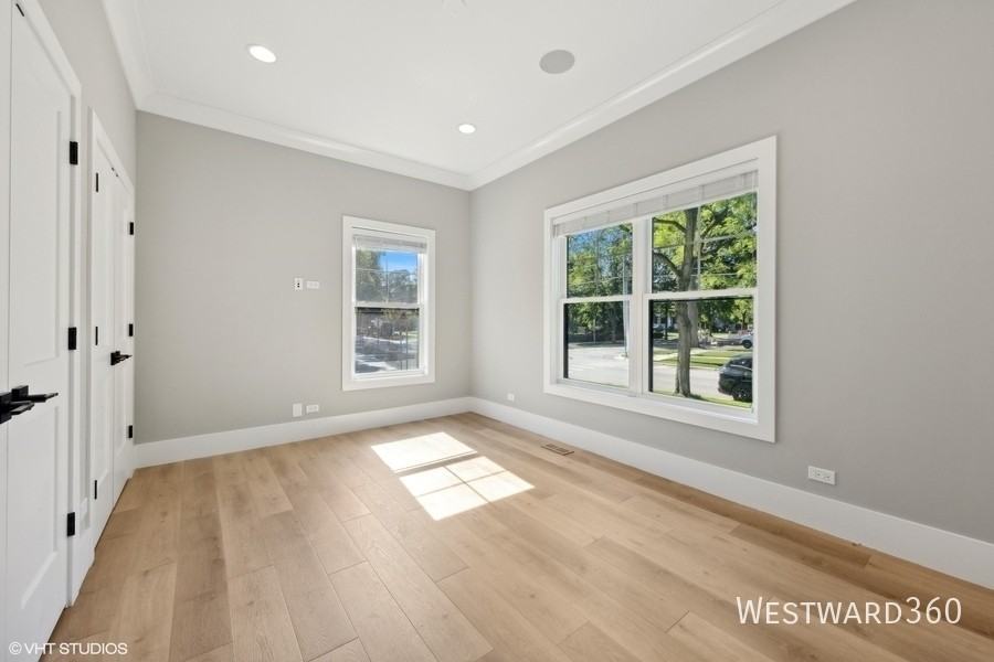 240 S Brainard Ave #2 - Photo 3 of 21