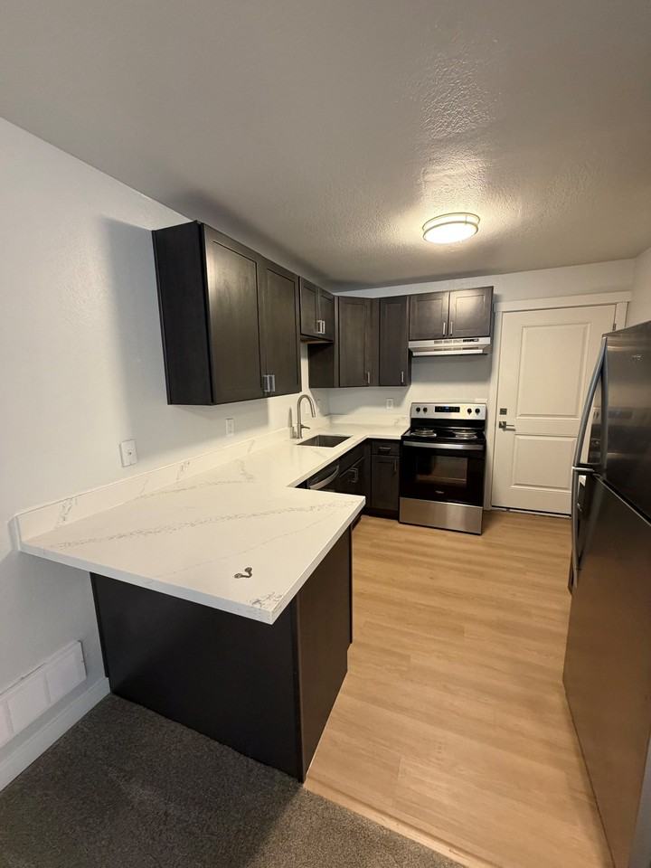 808 Main St #202 - Photo 2 of 13