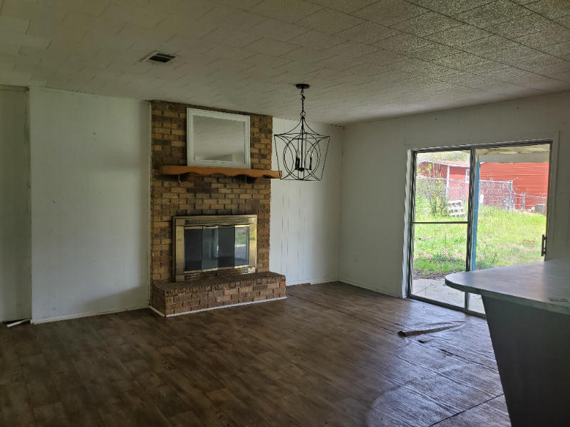 919 Kings Rd - Photo 6 of 9