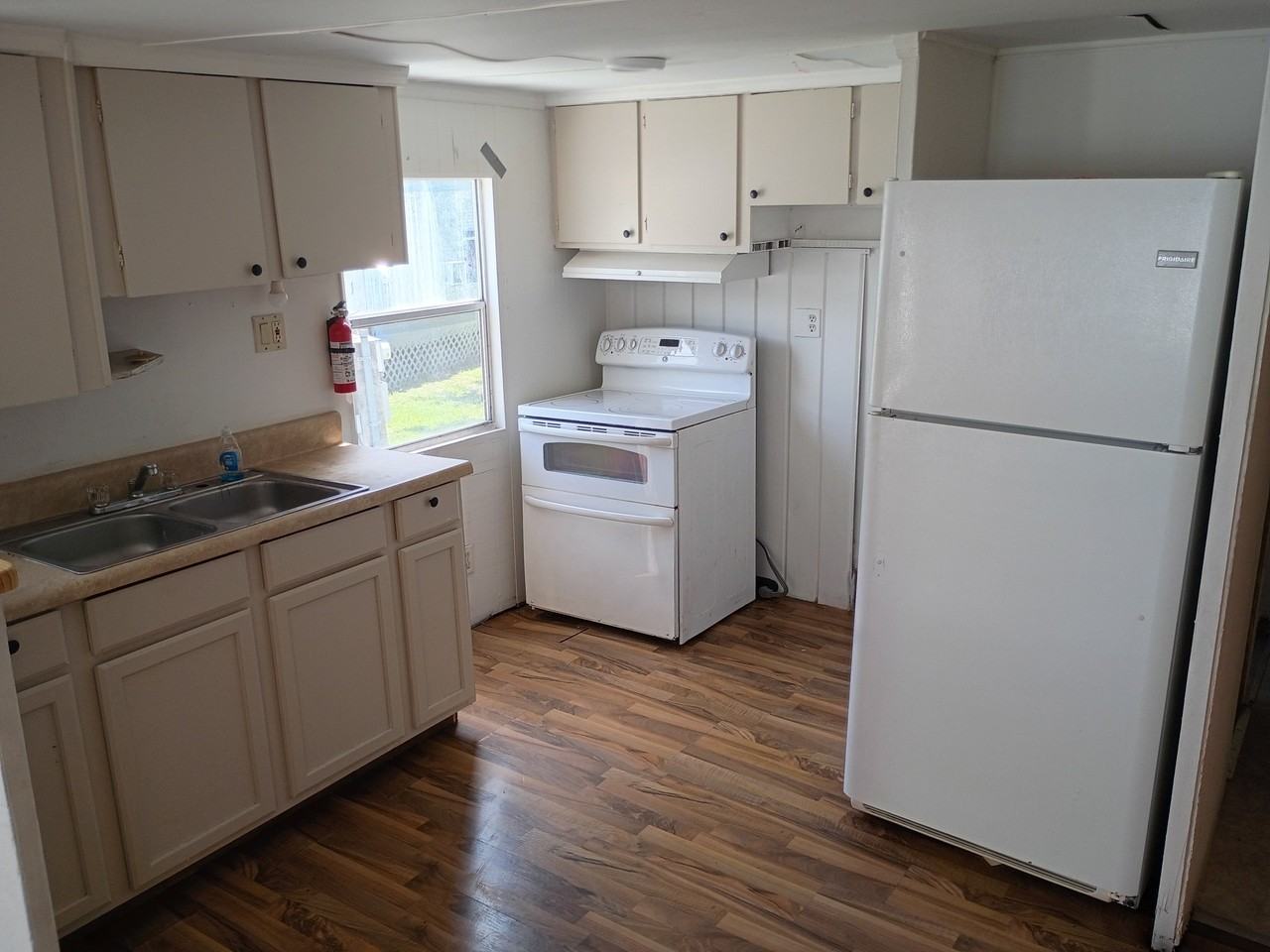 767 Espanola Ave #13 - Photo 6 of 8