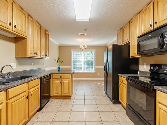 4088 Haydens Way - Photo 4 of 20