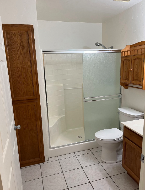 878 Valley St #B - Photo 6 of 15