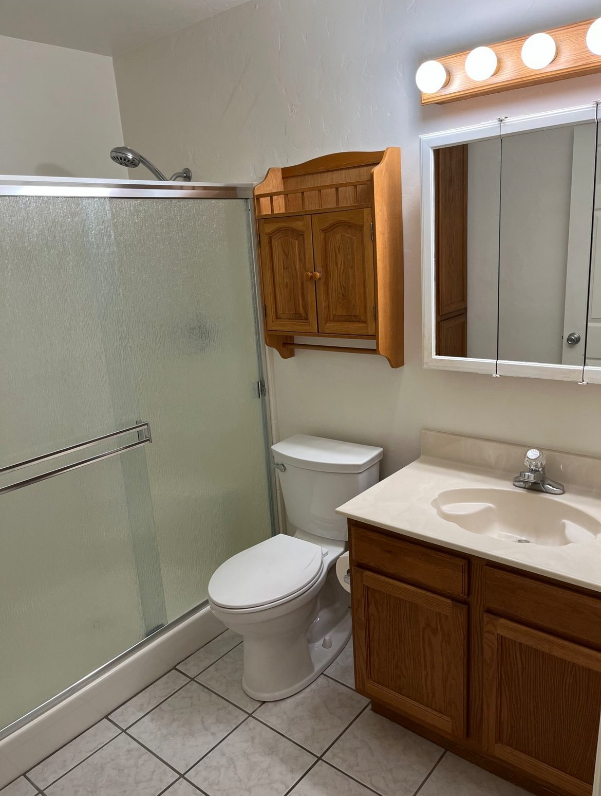 878 Valley St #B - Photo 7 of 15