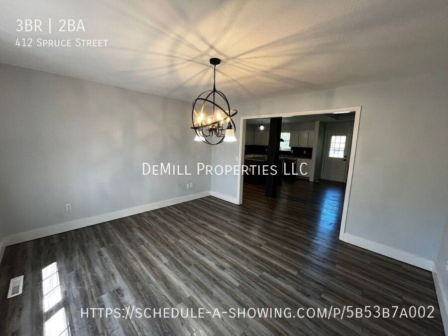 412 Spruce Ave - Photo 4 of 27