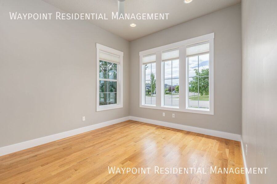 478 W Oak View Dr - Photo 3 of 46