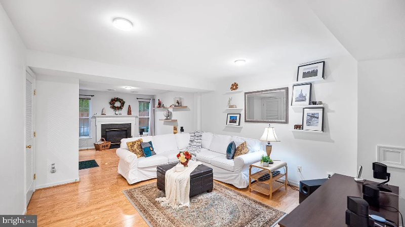 13667 Saint Johns Wood Pl - Photo 2 of 18