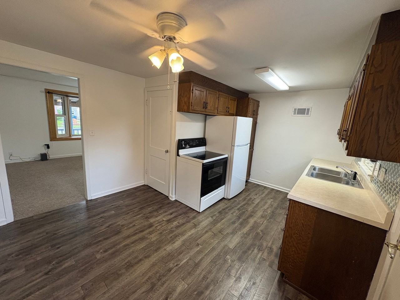 1305 Nw 2nd St - Photo 2 of 12